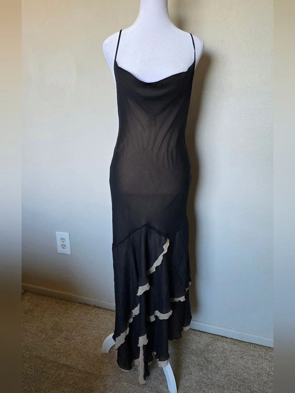 Vintage Y2K 100% Silk Express Tan And Black Flowy Midi Dress Size 5/6
